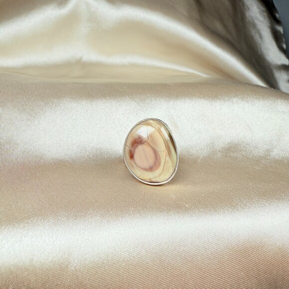 Silver Ring with Willow Creek Jasper Round Cabochon Gemstone Jewelry Size 7.75 - Picture 1 of 5